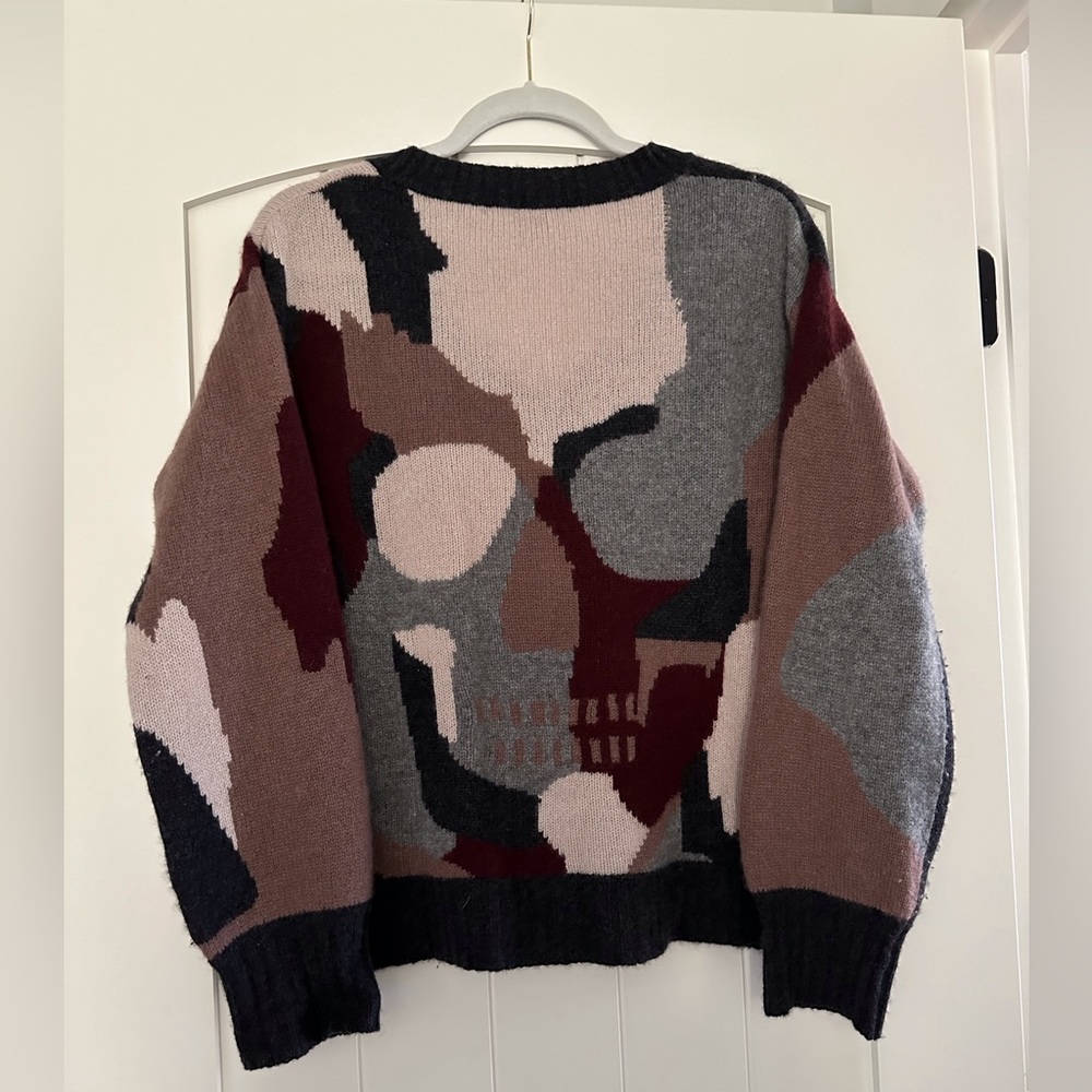 Skull Cashmere Cayenne V-Neck Camo Sweater